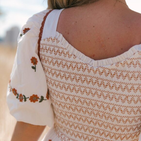 Ivy City Co Greta dress in Rust Floral - size Small (S) - Picture 4 of 13